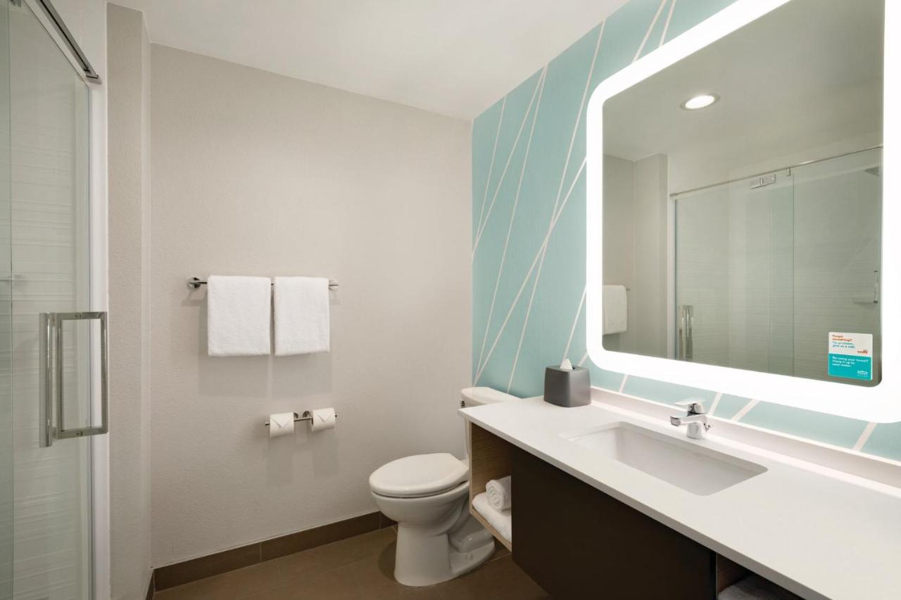 Avid Hotels Elkhart North By Ihg Exteriör bild