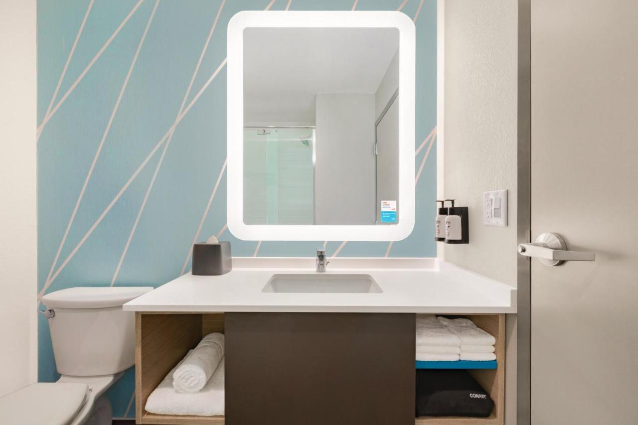 Avid Hotels Elkhart North By Ihg Exteriör bild